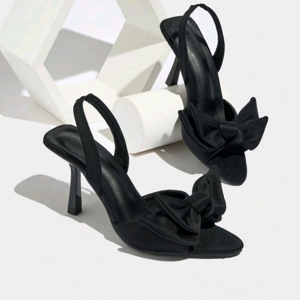 Women's Pointed Toe Butterfly Decor Elastic Back Strap Satin Stiletto High Heel